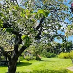 Farma Rybakowka Nad Jeziorem Wicko Jezierzany